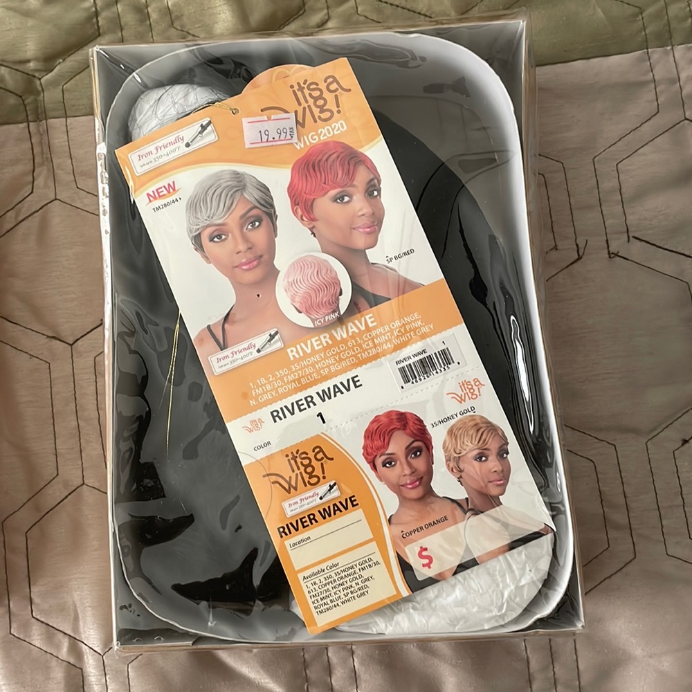 River Wave Wig - Color Black #1 (New)